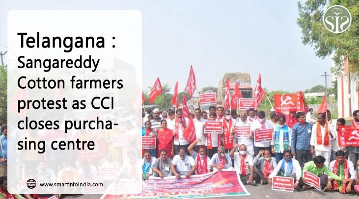 Telangana : Sangareddy Cotton farmers protest as CCI closes purchasing centre